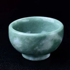 Jade bowl